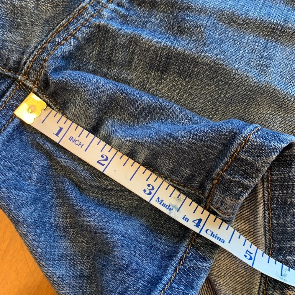 Joe’s Jeans Marylee Women’s Distressed Shorts • Sz 27 - Picture 9 of 10